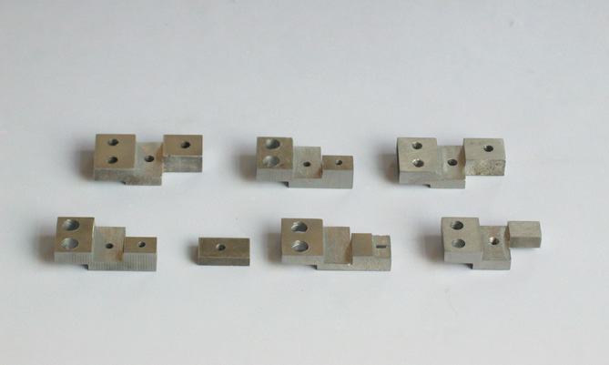 電子槍左右陰極